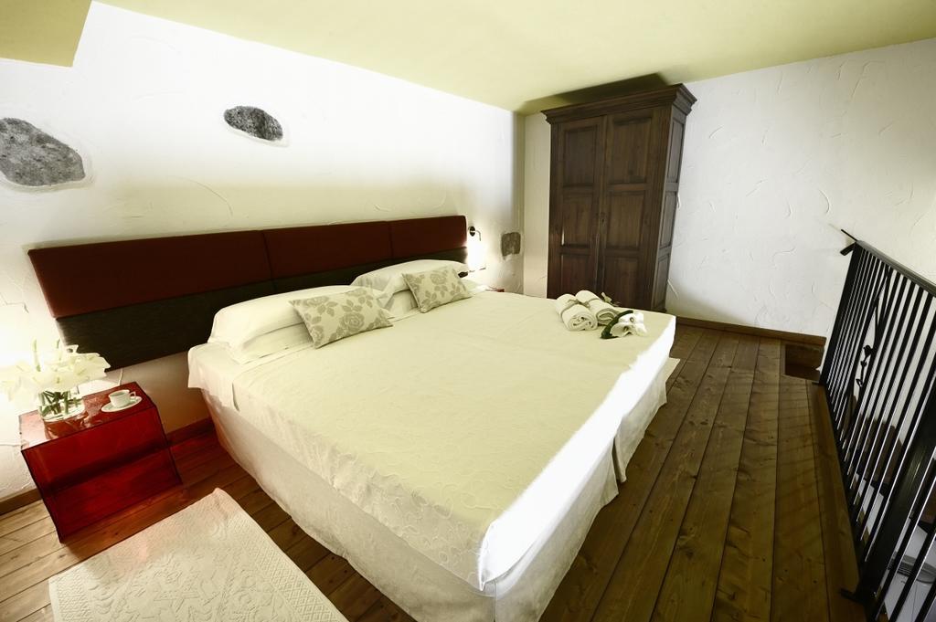 Il Giardino Degli Aranci Bed & Breakfast Mores Ruang foto