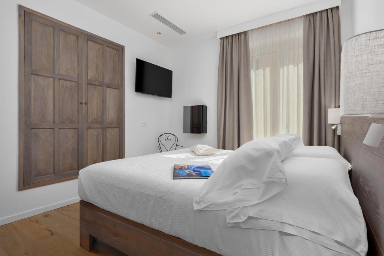 Il Giardino Degli Aranci Bed & Breakfast Mores Bagian luar foto