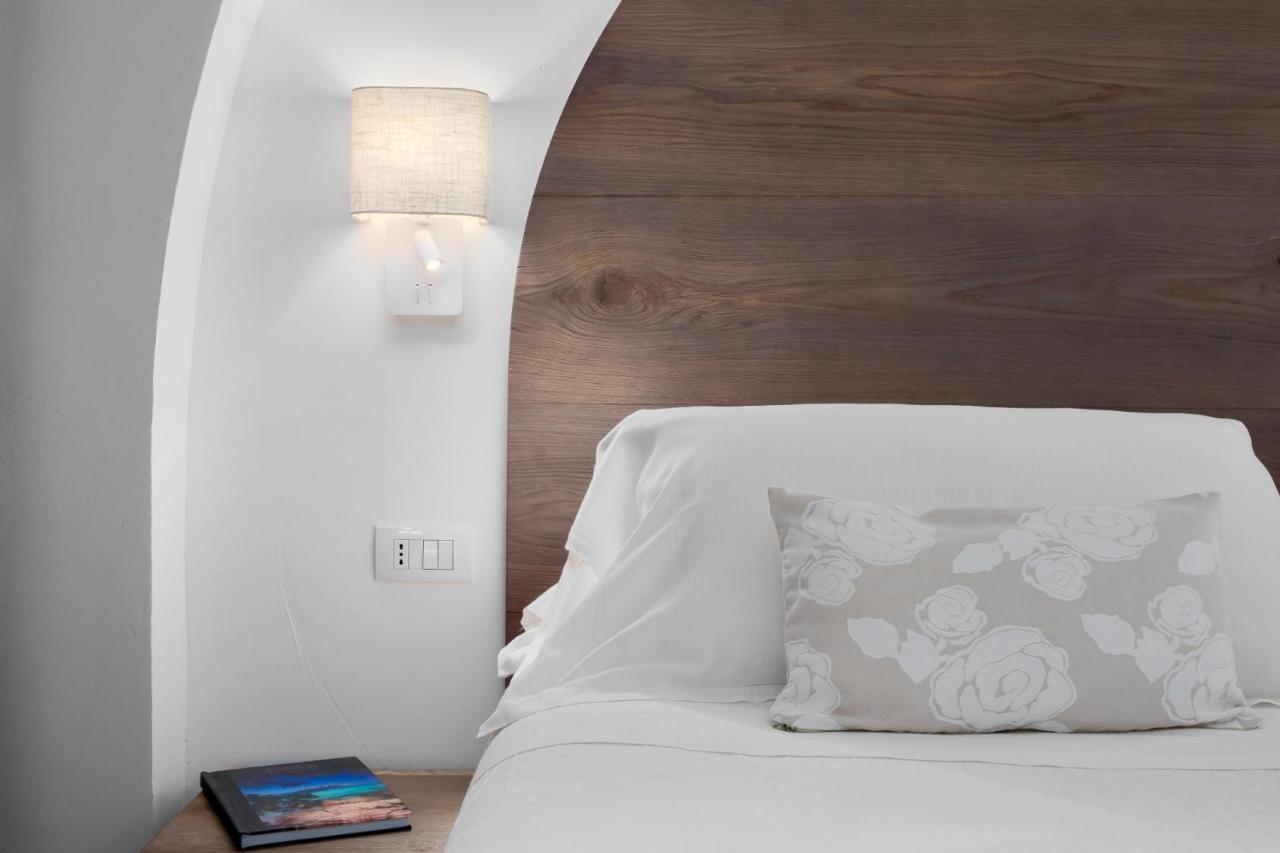 Il Giardino Degli Aranci Bed & Breakfast Mores Bagian luar foto