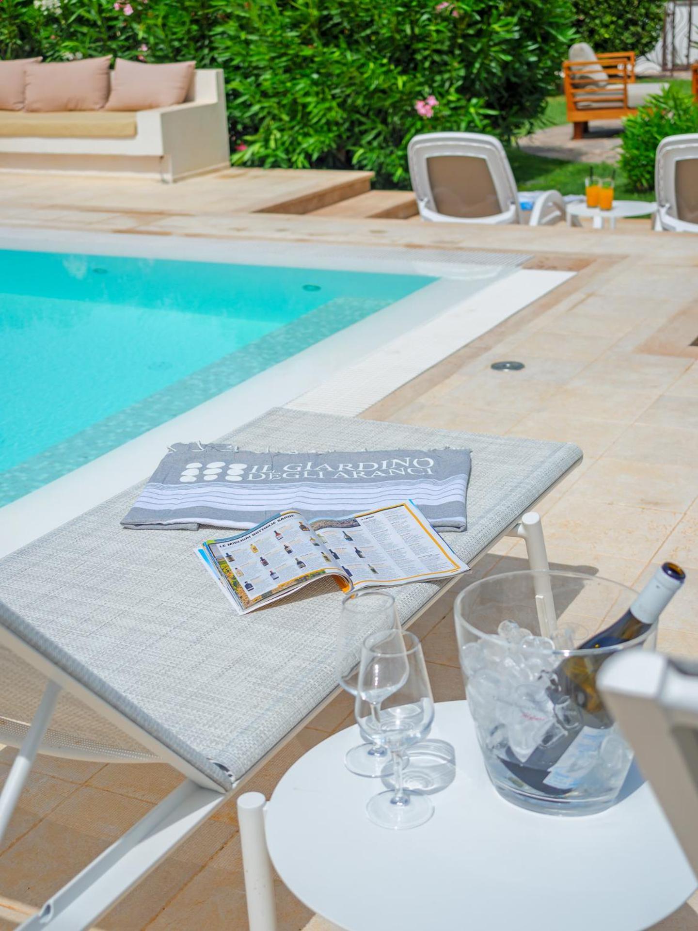 Il Giardino Degli Aranci Bed & Breakfast Mores Bagian luar foto