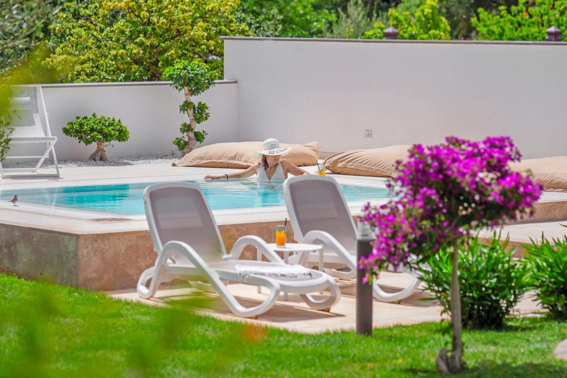 Il Giardino Degli Aranci Bed & Breakfast Mores Bagian luar foto