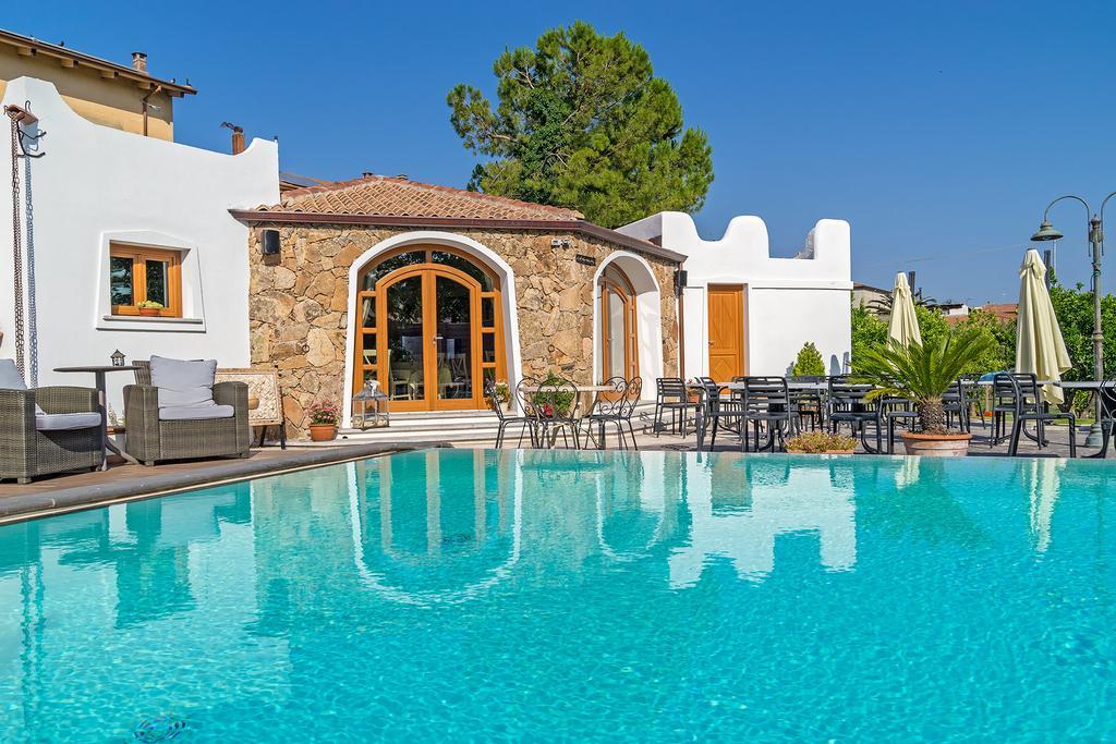 Il Giardino Degli Aranci Bed & Breakfast Mores Bagian luar foto