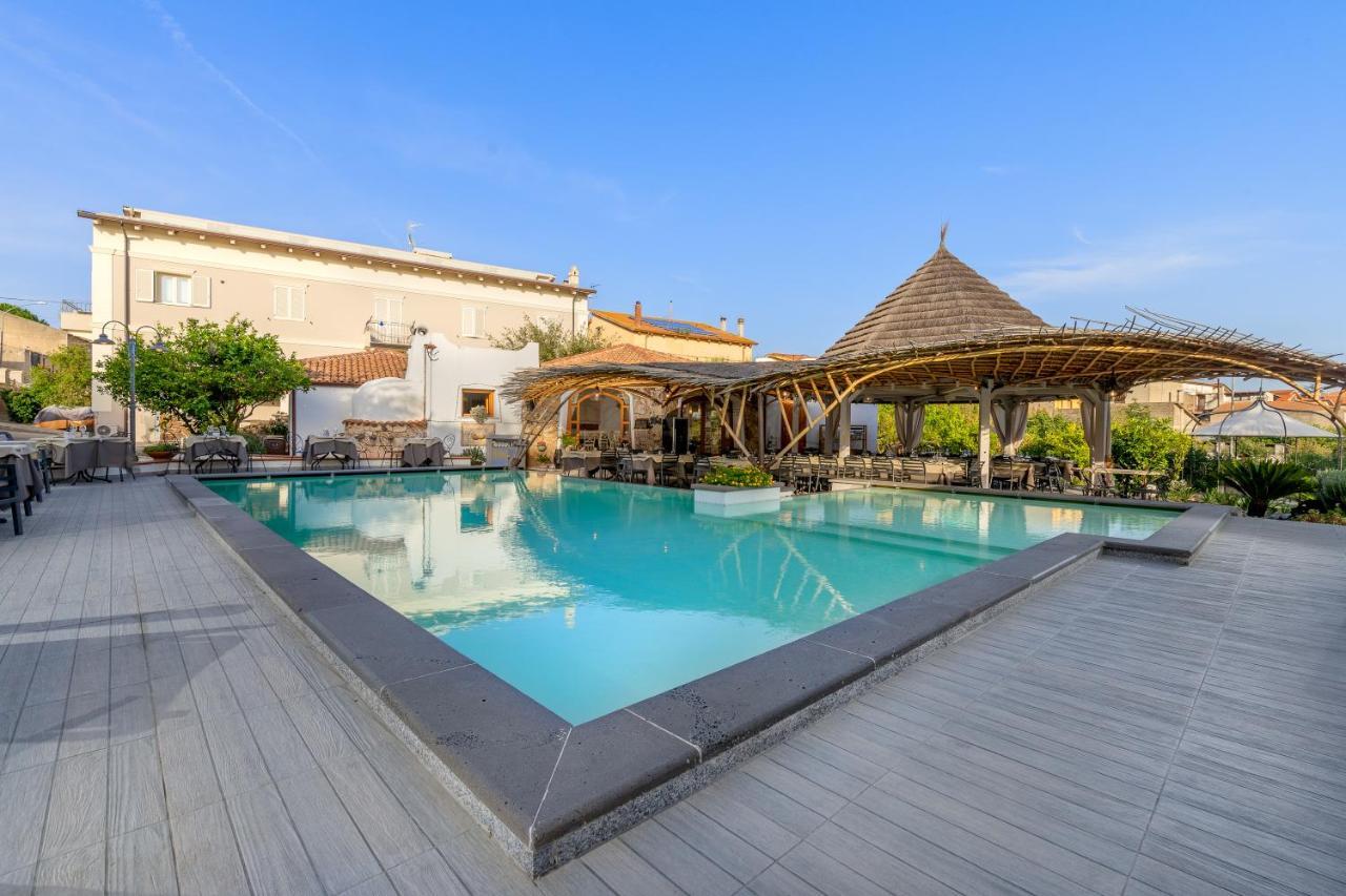 Il Giardino Degli Aranci Bed & Breakfast Mores Bagian luar foto