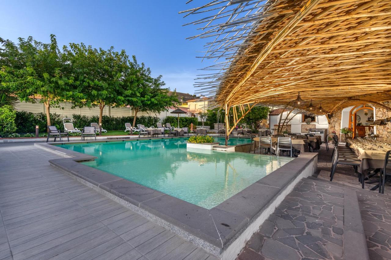 Il Giardino Degli Aranci Bed & Breakfast Mores Bagian luar foto
